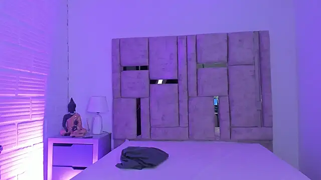 EmmaBecket2 online show from 11-28-25, 03:31