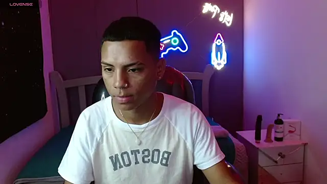 OwenStone  online show from 12-04-24, 07:45