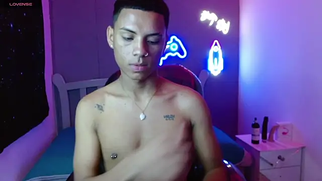 OwenStone  online show from 12-09-24, 10:52