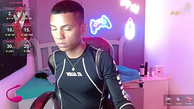 OwenStone  online show from 12-17-24, 08:10