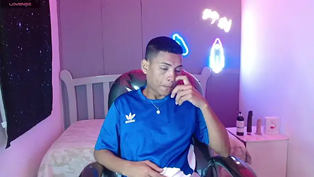 OwenStone  online show from 12-21-24, 08:32