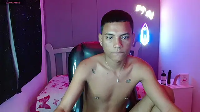 OwenStone  online show from 12-26-24, 10:41