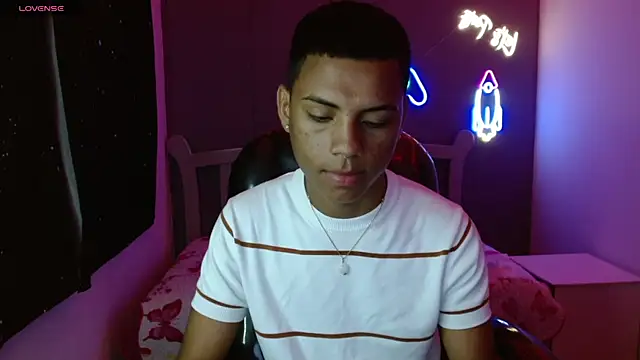 OwenStone  online show from 12-27-24, 01:43