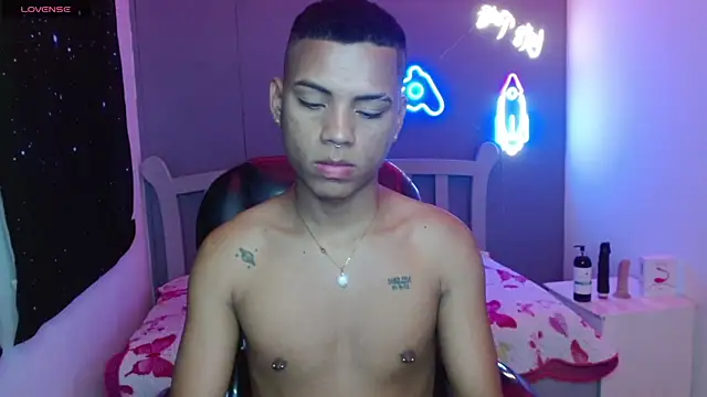 OwenStone  online show from 12-28-24, 08:25