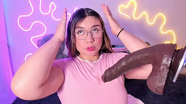 Snapshot of Isa_belaa chatting on 11-05-25, 07:25 Isa belaa online show from 11-05-25, 07:25