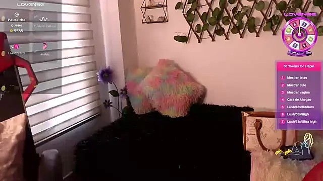 Snapshot of EmberEyes_999 chatting on 11-04-25, 08:30 EmberEyes 999 online show from 11-04-25, 08:30