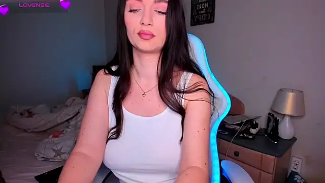 AdellaLoveX online show from 11-20-25, 06:24