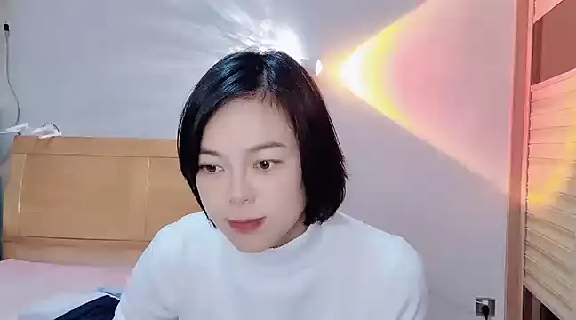 Linda-LL online show from 12-26-24, 04:43