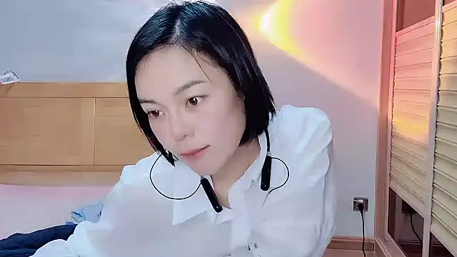 Linda-LL online show from 12-26-24, 07:45