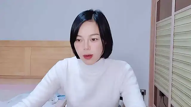Linda-LL online show from 12-26-24, 01:32