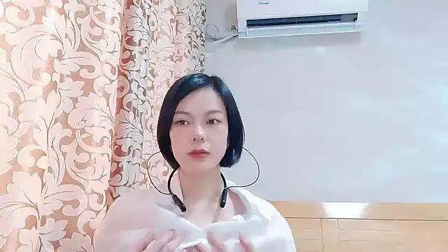 Linda-LL online show from 12-29-24, 07:06