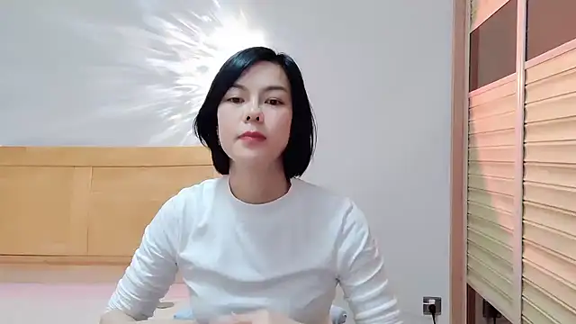 Linda-LL online show from 12-30-24, 06:53