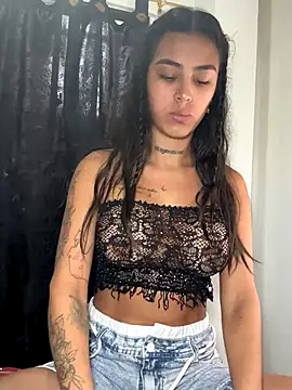 paisitahot1975 online show from 09-18-25, 02:30