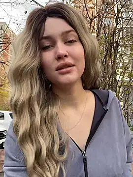 KikiWatson online show from 12-12-24, 08:14