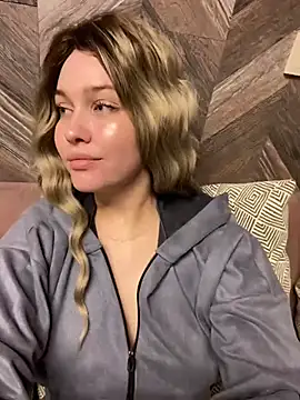 KikiWatson online show from 12-12-24, 11:18