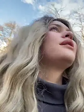 KikiWatson online show from 12-24-24, 07:17