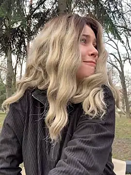 KikiWatson online show from 12-25-24, 08:29