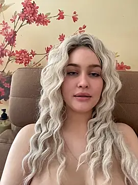 KikiWatson online show from 01-09-25, 11:03