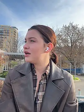 KikiWatson online show from 11-21-25, 06:56