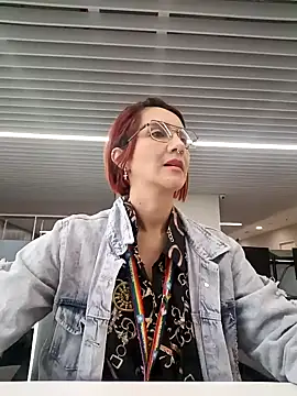 your red rose  online show from 01-16-25, 12:31