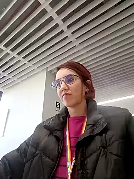 your red rose  online show from 01-20-25, 12:49