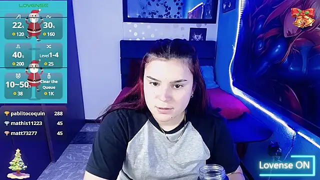 Snapshot of Nika_1_ chatting on 12-17-24, 10:32 Nika 1 online show from 12-17-24, 10:32