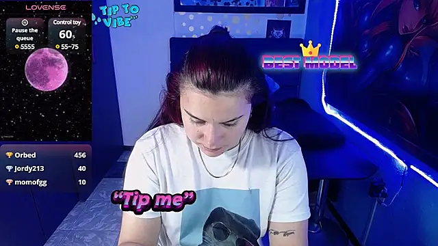 Snapshot of Nika_1_ chatting on 12-18-24, 10:46 Nika 1 online show from 12-18-24, 10:46