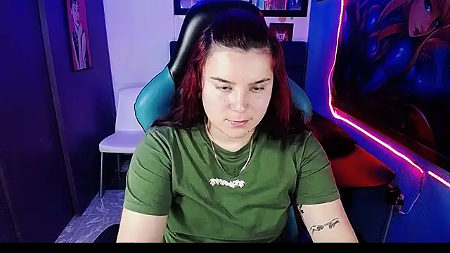 Snapshot of Nika_1_ chatting on 12-19-24, 10:00 Nika 1 online show from 12-19-24, 10:00