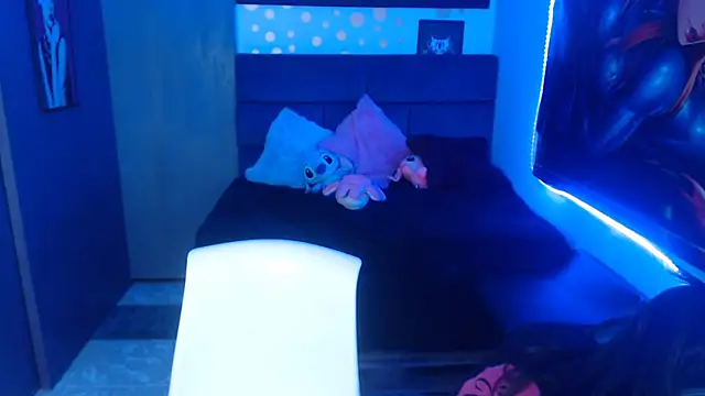 Snapshot of Nika_1_ chatting on 01-17-25, 10:01 Nika 1 online show from 01-17-25, 10:01