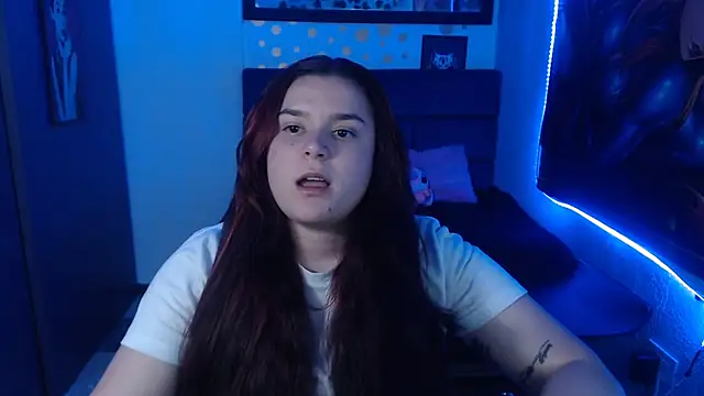 Snapshot of Nika_1_ chatting on 01-21-25, 02:37 Nika 1 online show from 01-21-25, 02:37