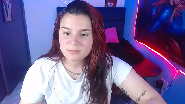 Snapshot of Nika_1_ chatting on 01-21-25, 05:41 Nika 1 online show from 01-21-25, 05:41