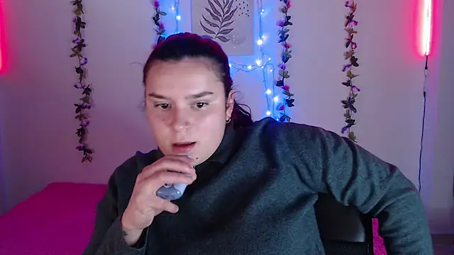 Snapshot of Nika_1_ chatting on 02-12-25, 06:30 Nika 1 online show from 02-12-25, 06:30