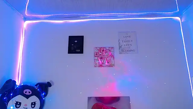 Snapshot of Nika_1_ chatting on 03-06-25, 06:59 Nika 1 online show from 03-06-25, 06:59