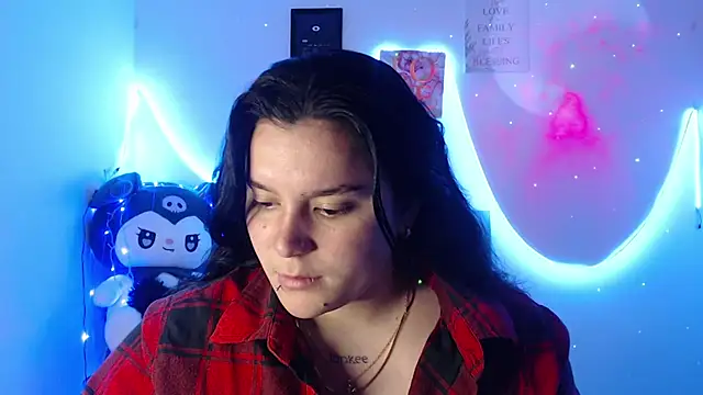 Snapshot of Nika_1_ chatting on 03-22-25, 11:53 Nika 1 online show from 03-22-25, 11:53