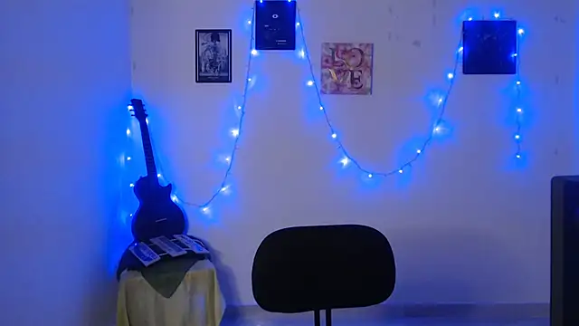 Snapshot of Nika_1_ chatting on 09-14-25, 08:08 Nika 1 online show from 09-14-25, 08:08