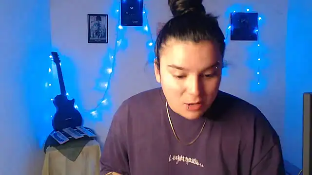 Snapshot of Nika_1_ chatting on 09-20-25, 06:53 Nika 1 online show from 09-20-25, 06:53