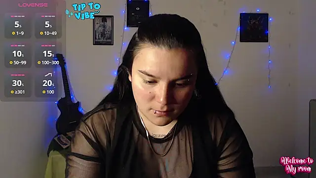 Snapshot of Nika_1_ chatting on 09-21-25, 07:37 Nika 1 online show from 09-21-25, 07:37