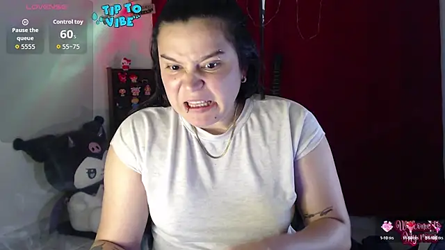 Snapshot of Nika_1_ chatting on 10-21-25, 09:04 Nika 1 online show from 10-21-25, 09:04