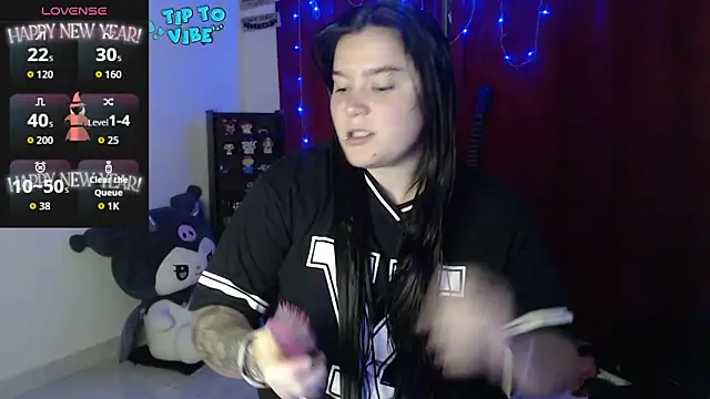 Snapshot of Nika_1_ chatting on 10-31-25, 04:19 Nika 1 online show from 10-31-25, 04:19