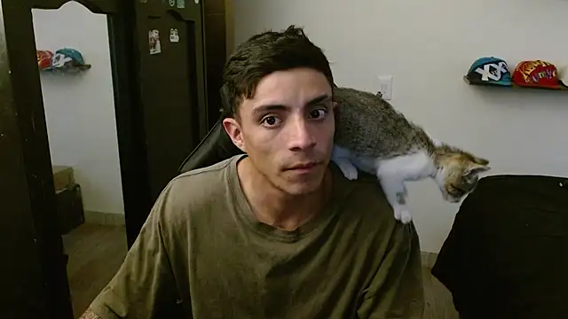 kv   xxx  online show from 12-18-25, 09:32