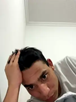 stiven-p23 online show from 10-28-25, 04:05