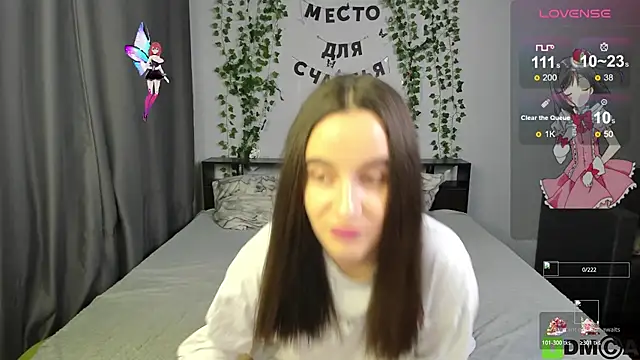 Snapshot of xAngel_Bunny_x chatting on 10-27-25, 06:01 xAngel Bunny x online show from 10-27-25, 06:01