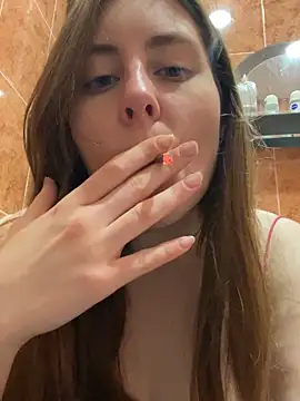 Snapshot of Topvi_ chatting on 02-11-26, 11:48 Topvi online show from 02-11-26, 11:48