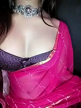 Snapshot of Esha_Babyy chatting on 12-28-24, 06:40 Esha Babyy online show from 12-28-24, 06:40