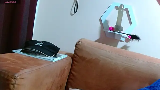 Snapshot of Latinnboy82 chatting on 04-09-26, 02:55 Latinnboy82 online show from 04-09-26, 02:55