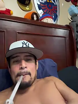 TommyPNP2846 online show from 12-16-25, 04:23