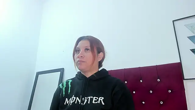 Snapshot of Melody_Megann chatting on 01-16-26, 11:58 Melody Megann online show from 01-16-26, 11:58