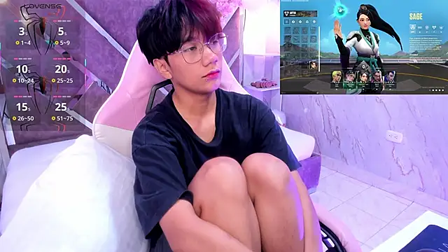 Snapshot of Eriol_ chatting on 10-13-25, 12:27 Eriol online show from 10-13-25, 12:27