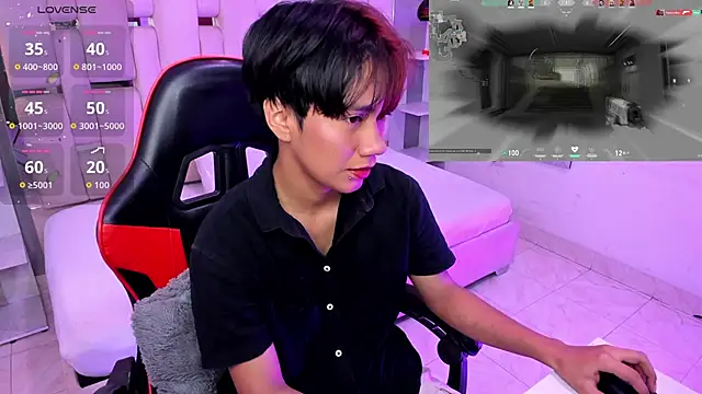 Snapshot of Eriol_ chatting on 10-20-25, 11:43 Eriol online show from 10-20-25, 11:43