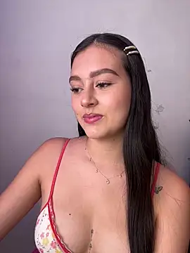 Snapshot of kanne_mia chatting on 02-05-25, 08:25 kanne mia online show from 02-05-25, 08:25